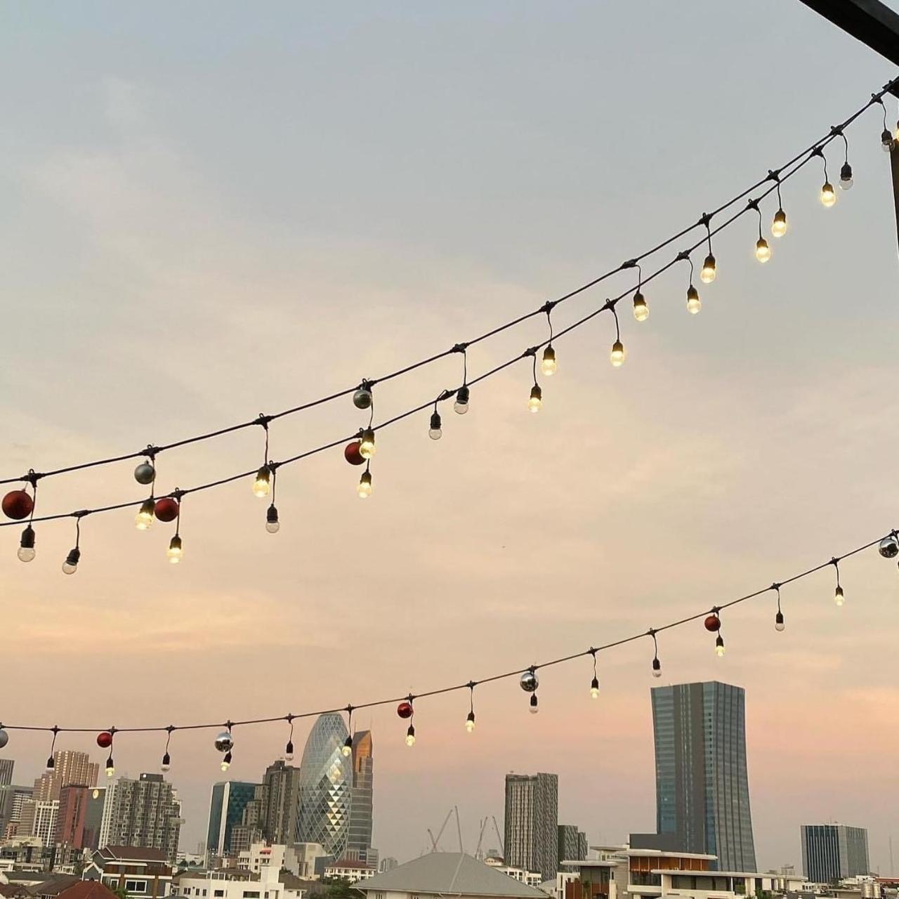 The Local Ari Hostel Bangkok Exterior photo
